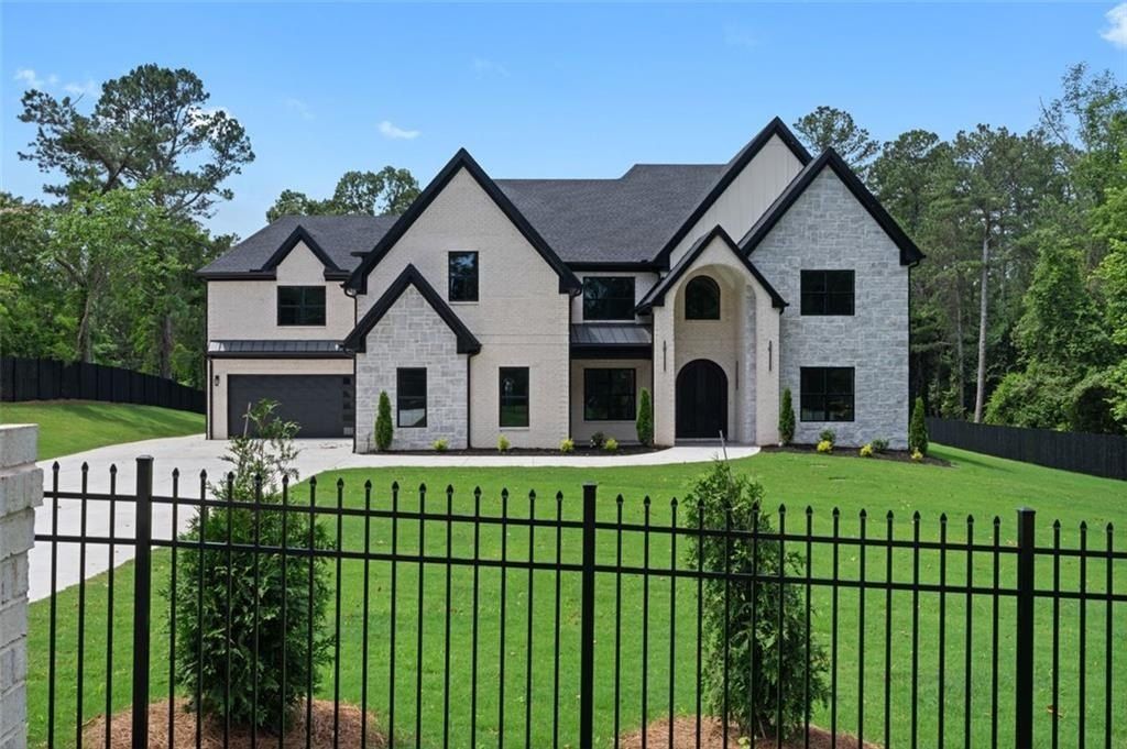 405 Thunder Road. Buford, GA 30518