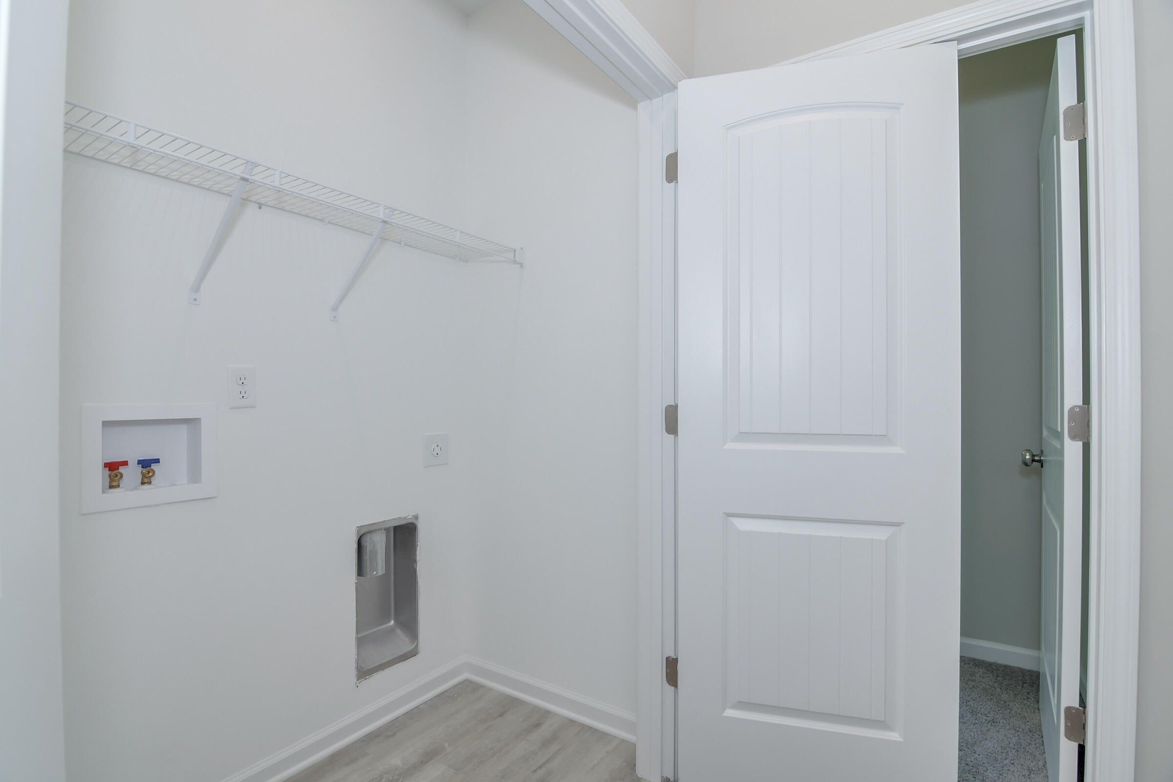 359 Bordeaux Drive. Thomson, GA 30824