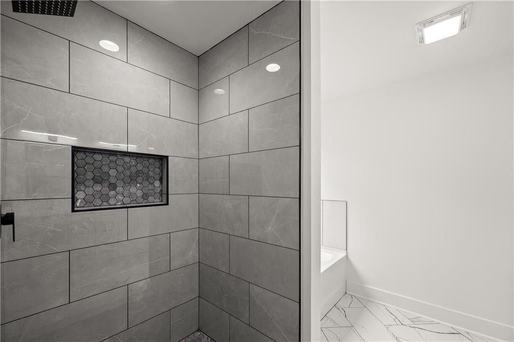 182 Hardman. Clarkesville, GA 30523