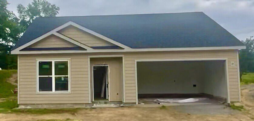 41 Ballard Road. Trenton, GA 30752