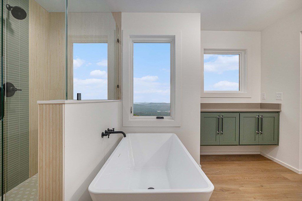 994 Winding View Trail. Clayton, GA 30525