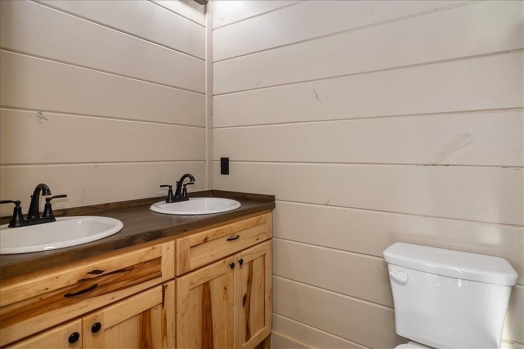 579 Twin Mountain Lake Circle. Talking Rock, GA 30175