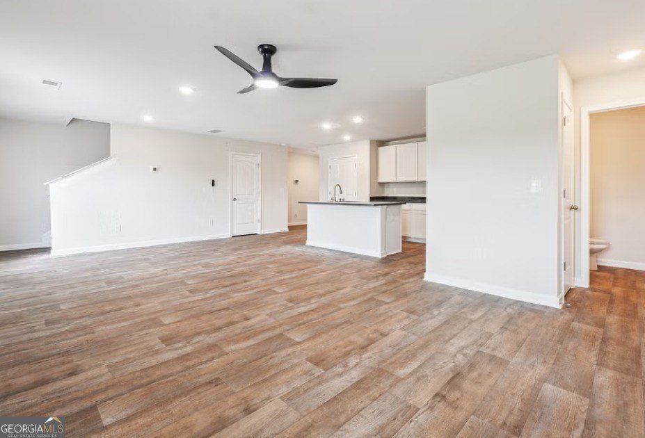 107 Garden Walk. West Point, GA 31833