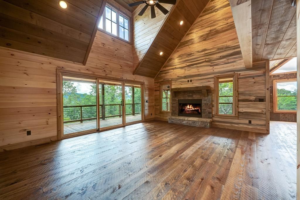 291 Pine Pass Circle. Mineral Bluff, GA 30559