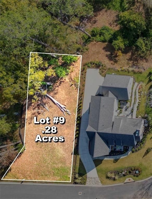 4416 Lakeview Court. Acworth, GA 30101