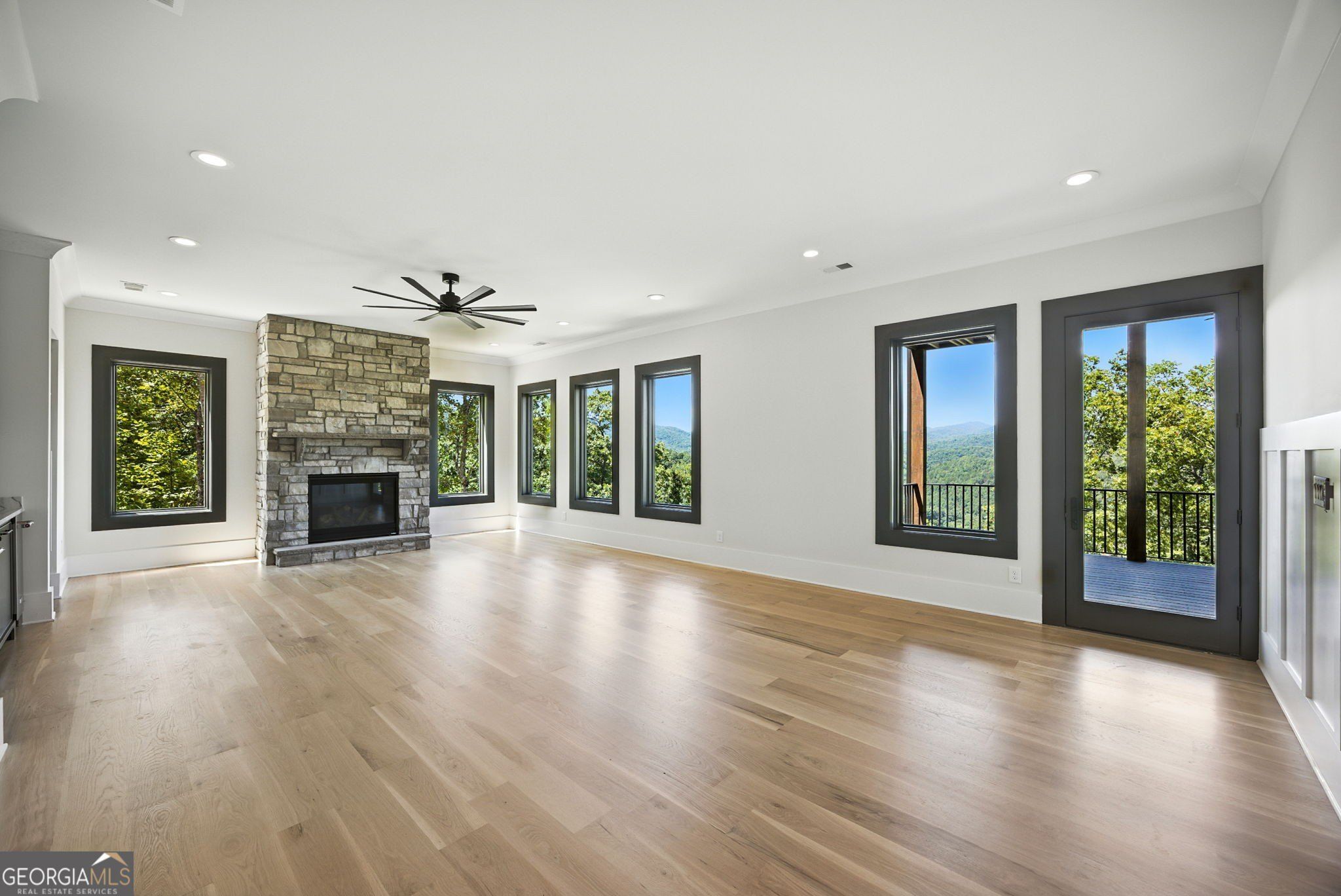 608 Winterberry Drive. Clayton, GA 30525