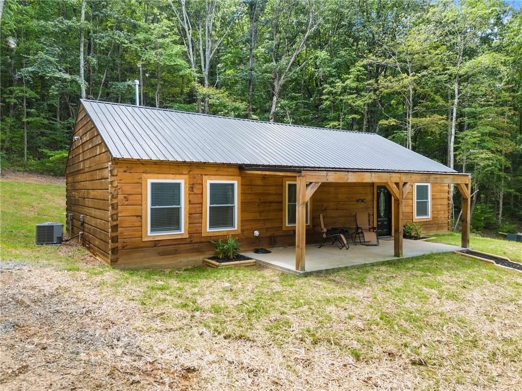 587 Cold Stream Trail. Jasper, GA 30143