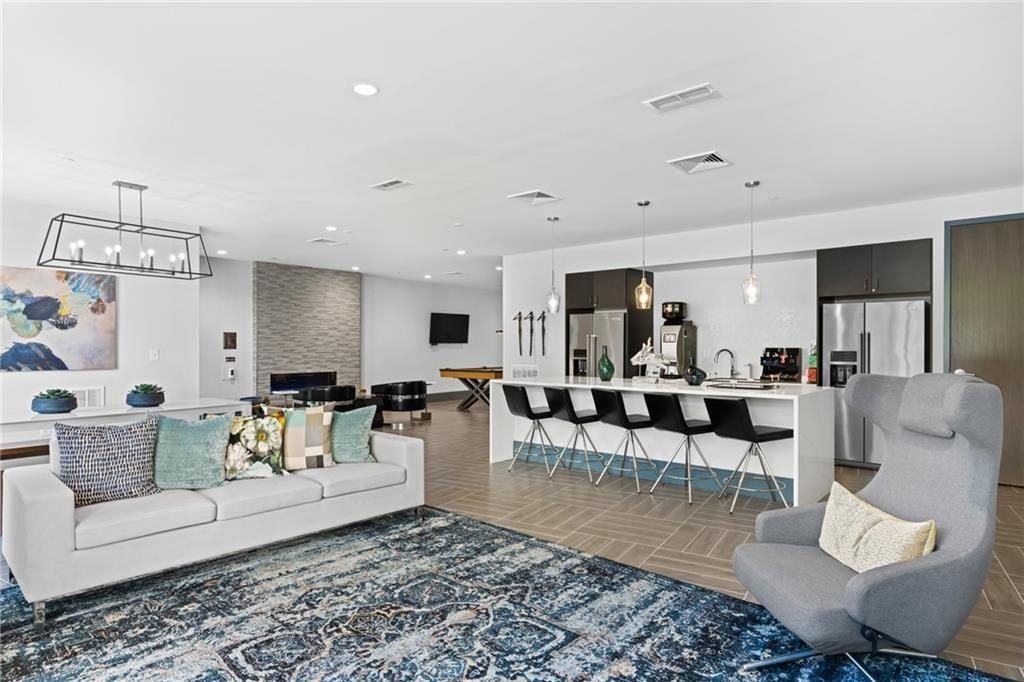 775 Juniper Street Ne 107. Atlanta, GA 30308