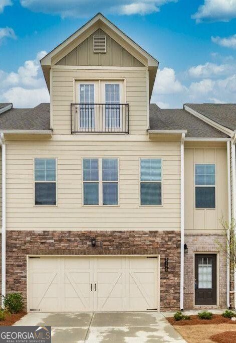 2020 Manor Pointe Drive. Cumming, GA 30041