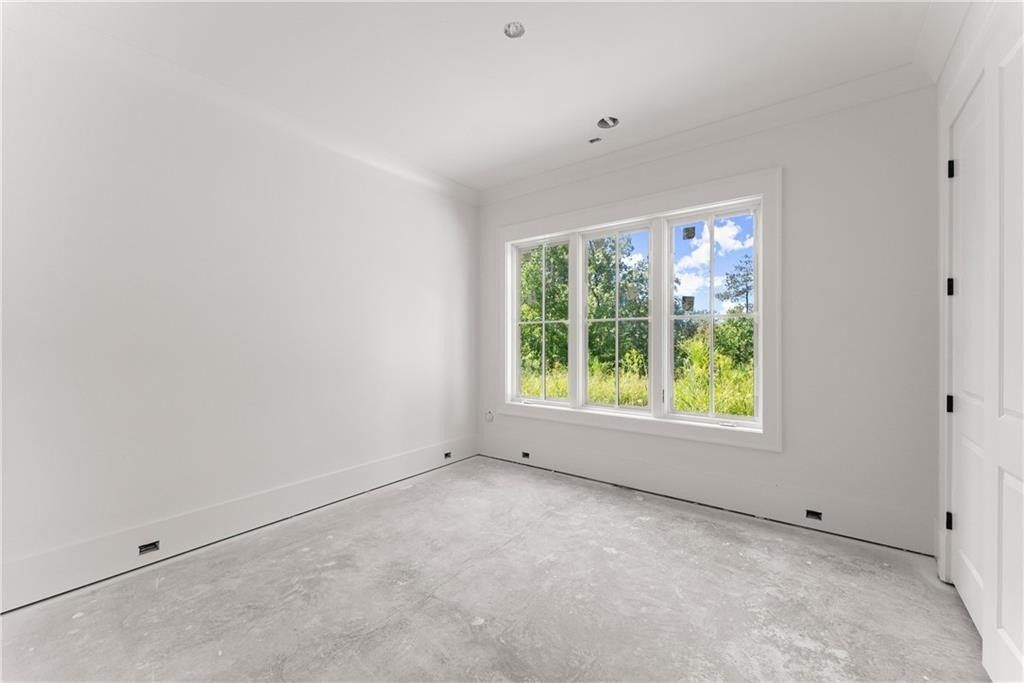 5071 Kings Close. Alpharetta, GA 30004