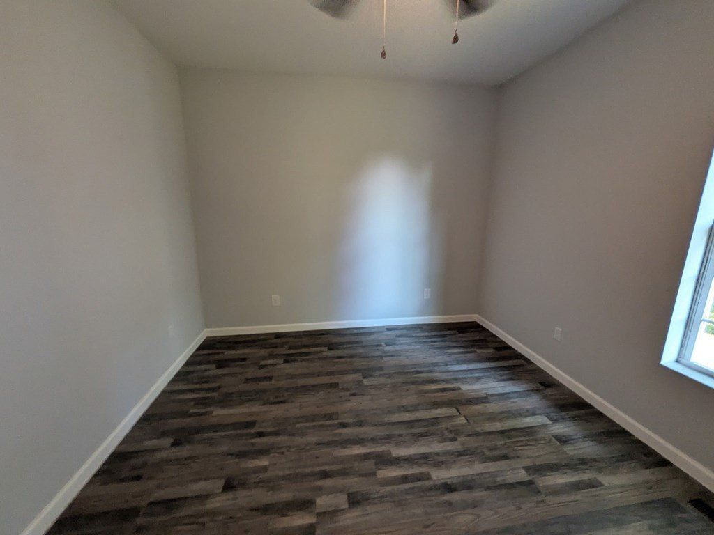 429 S Glenwood Avenue. Dalton, GA 30721