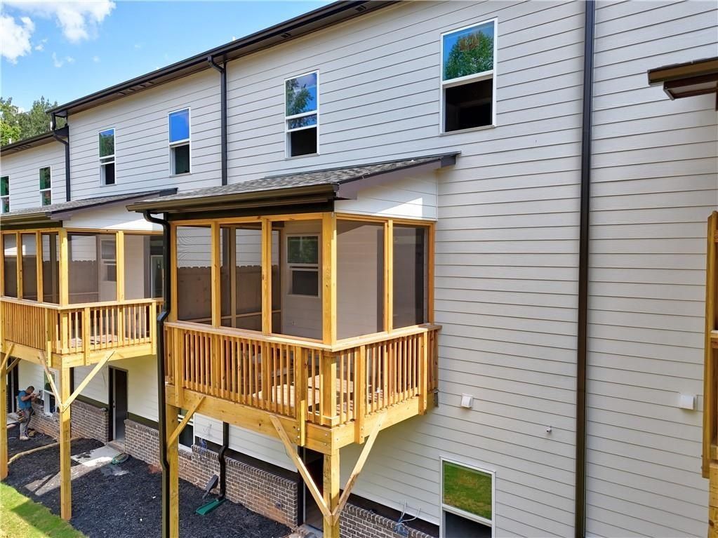 5709 Urban Village Way. Tucker, GA 30084