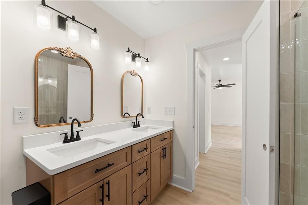 172 Llewellyn St. Clarkesville, GA 30523