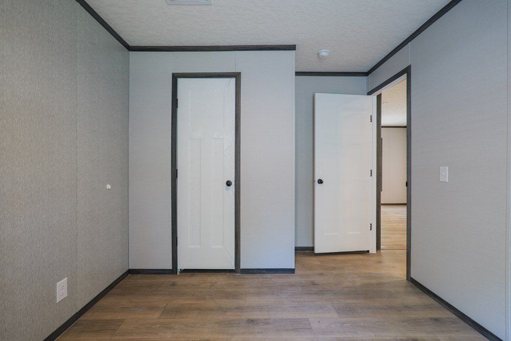 360 Lakeview Dr. Ray City, GA 31645