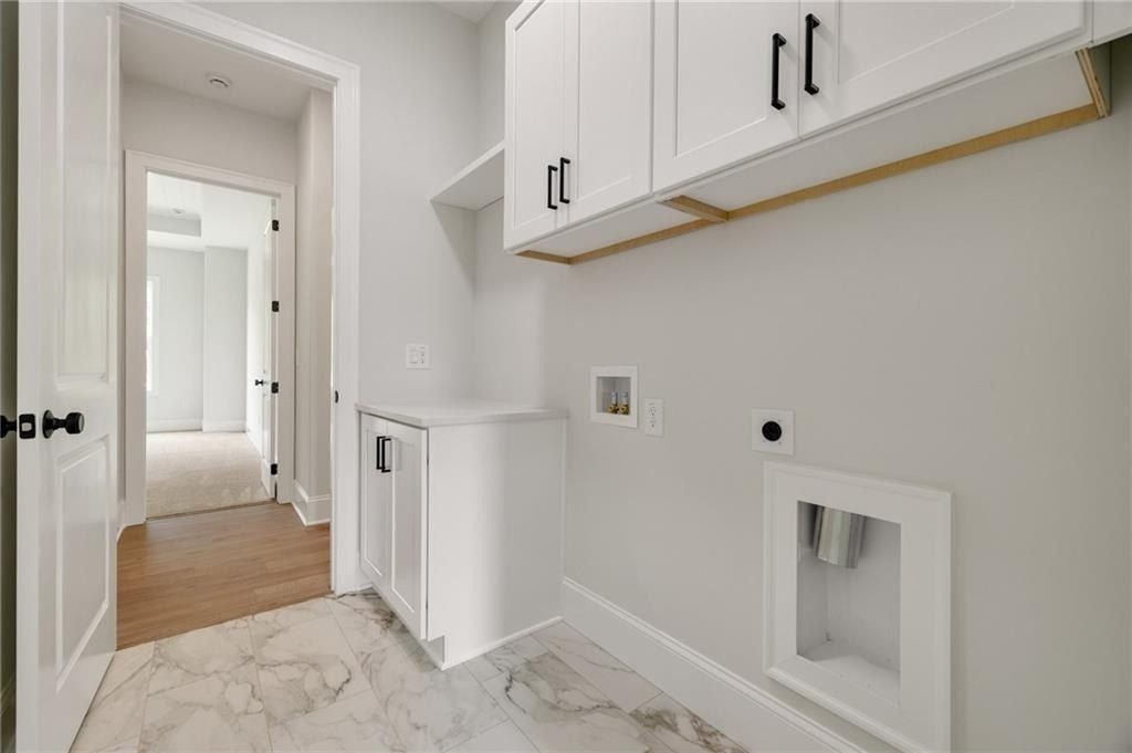 158 Palisade Drive. Rydal, GA 30171