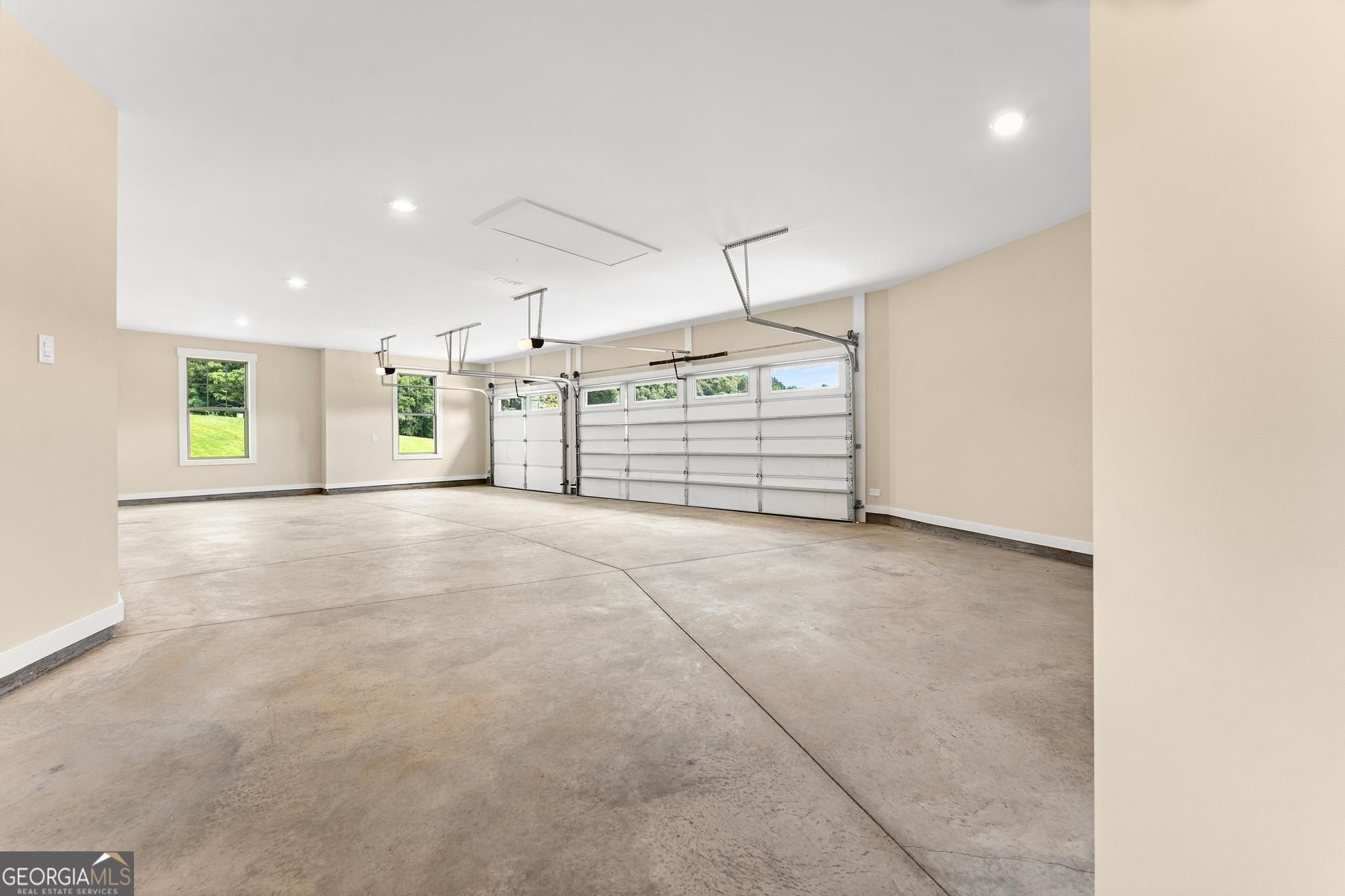 122 S Pointe Drive. Hartwell, GA 30643