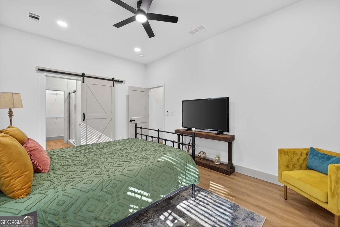 4217 Railroad Street. Oakwood, GA 30566