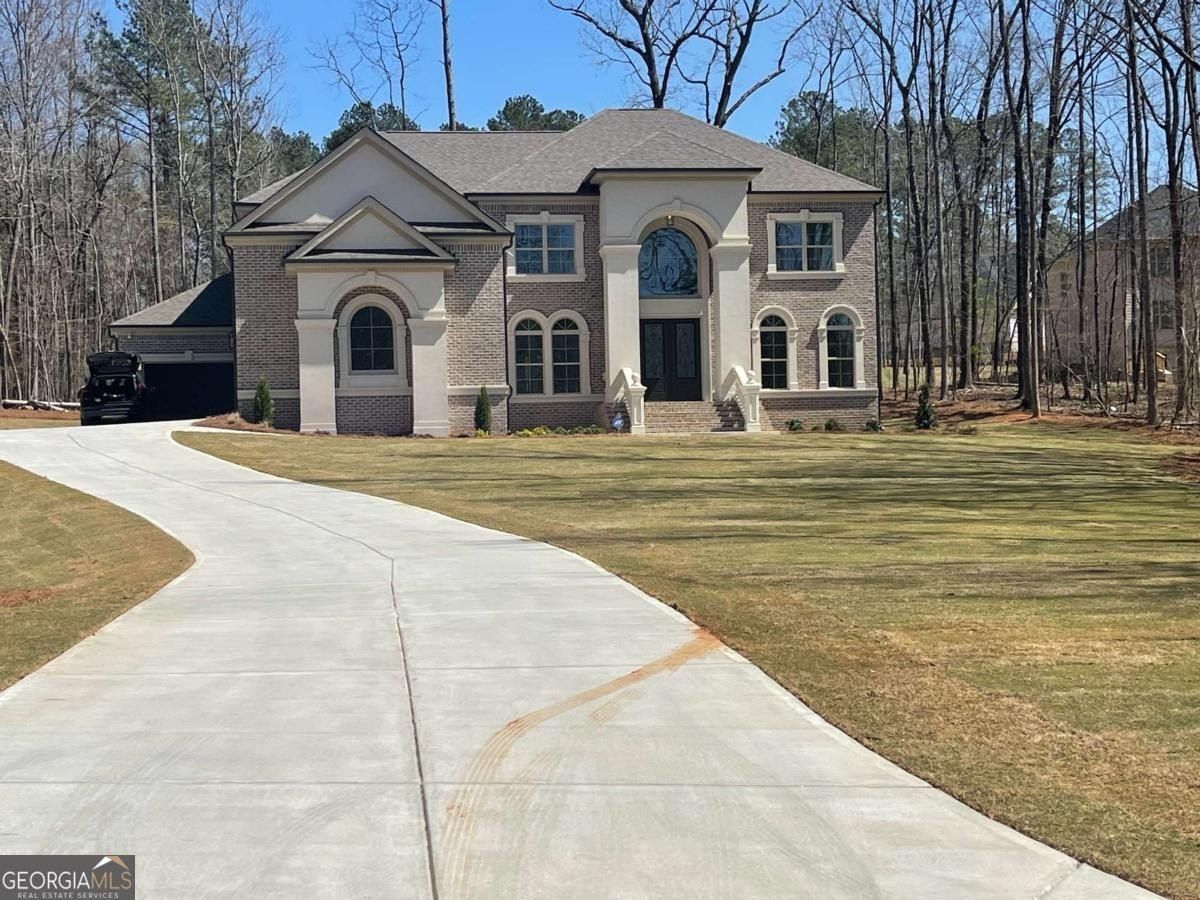 2010 Fontainbleau Drive. Conyers, GA 30094