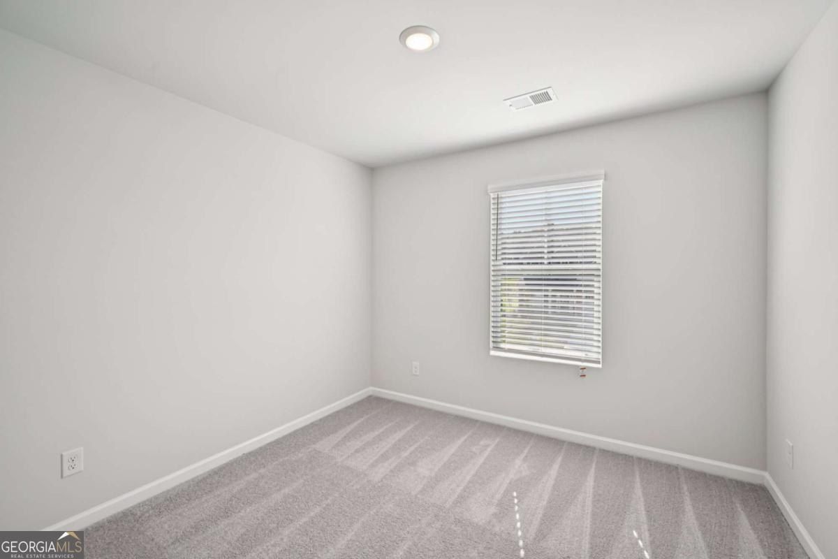 422 Lanier Circle. Woodstock, GA 30189