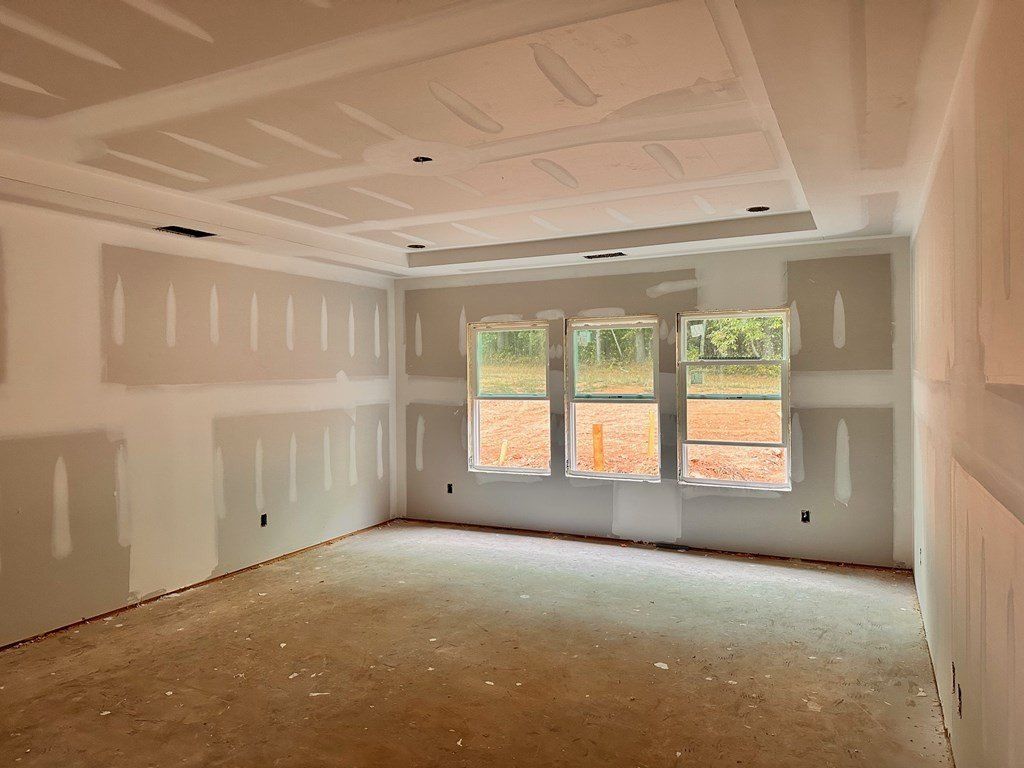 103 Red Oak Lane. Carrollton, GA 30116