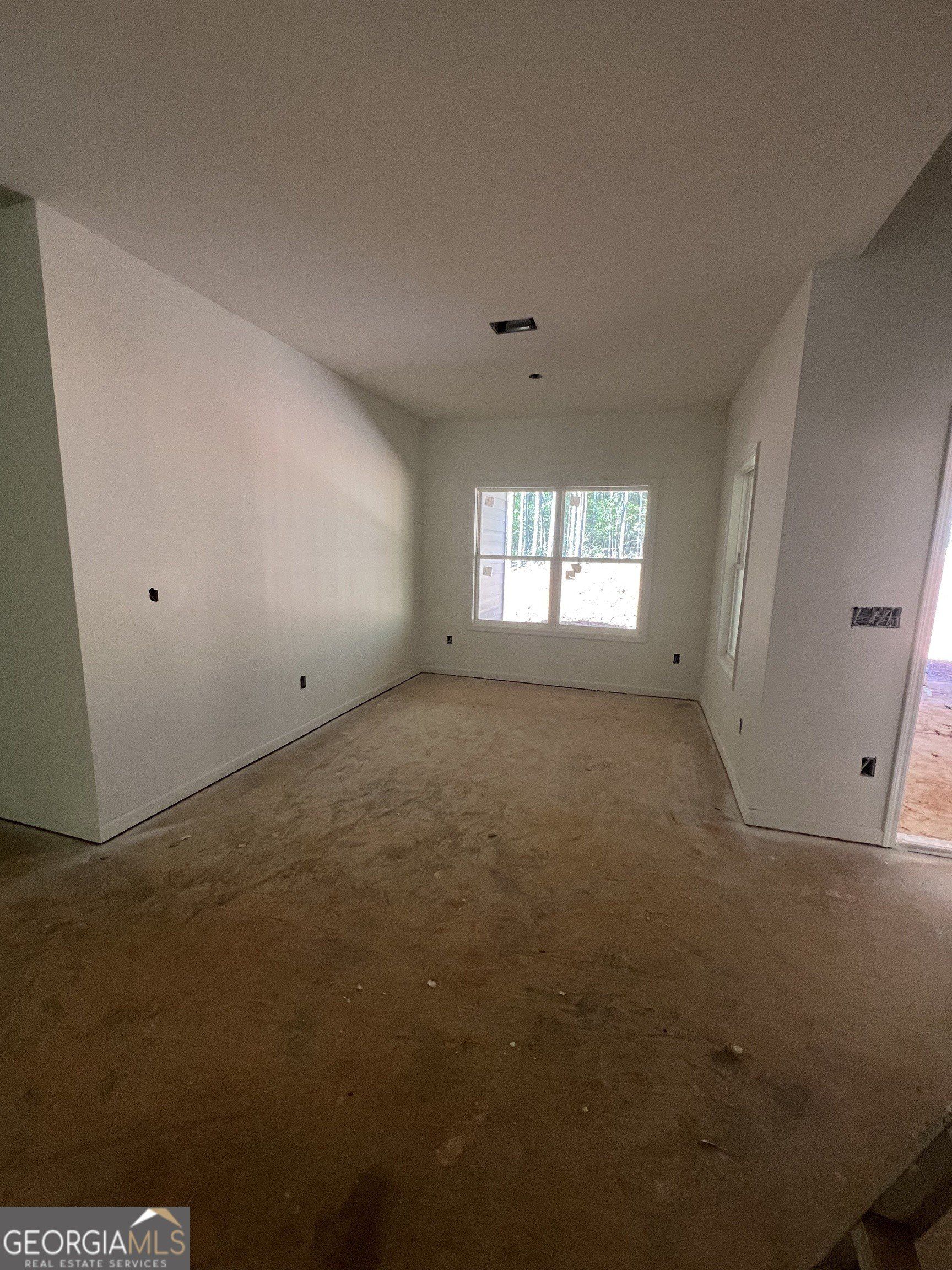 175 Mobley Road. Griffin, GA 30223