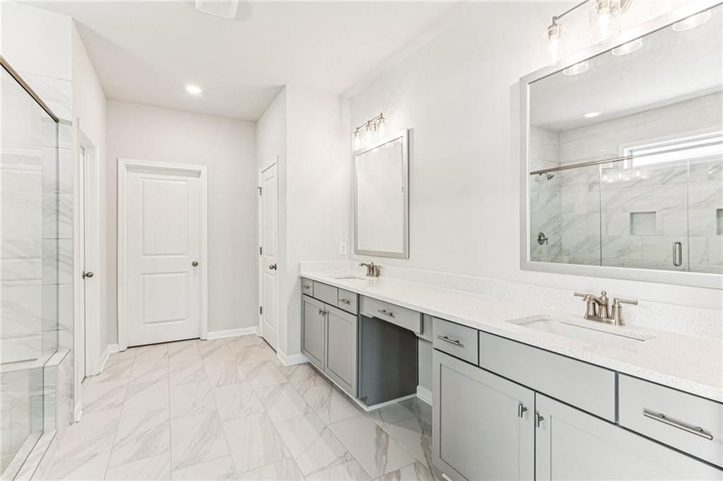 5537 Keswick Drive. Flowery Branch, GA 30542