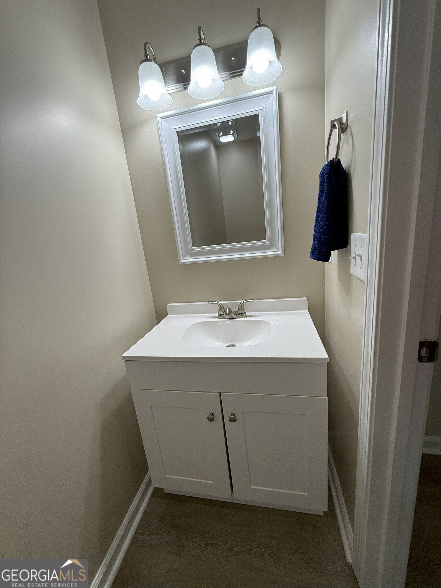 210 Charlotte Circle. Statham, GA 30666