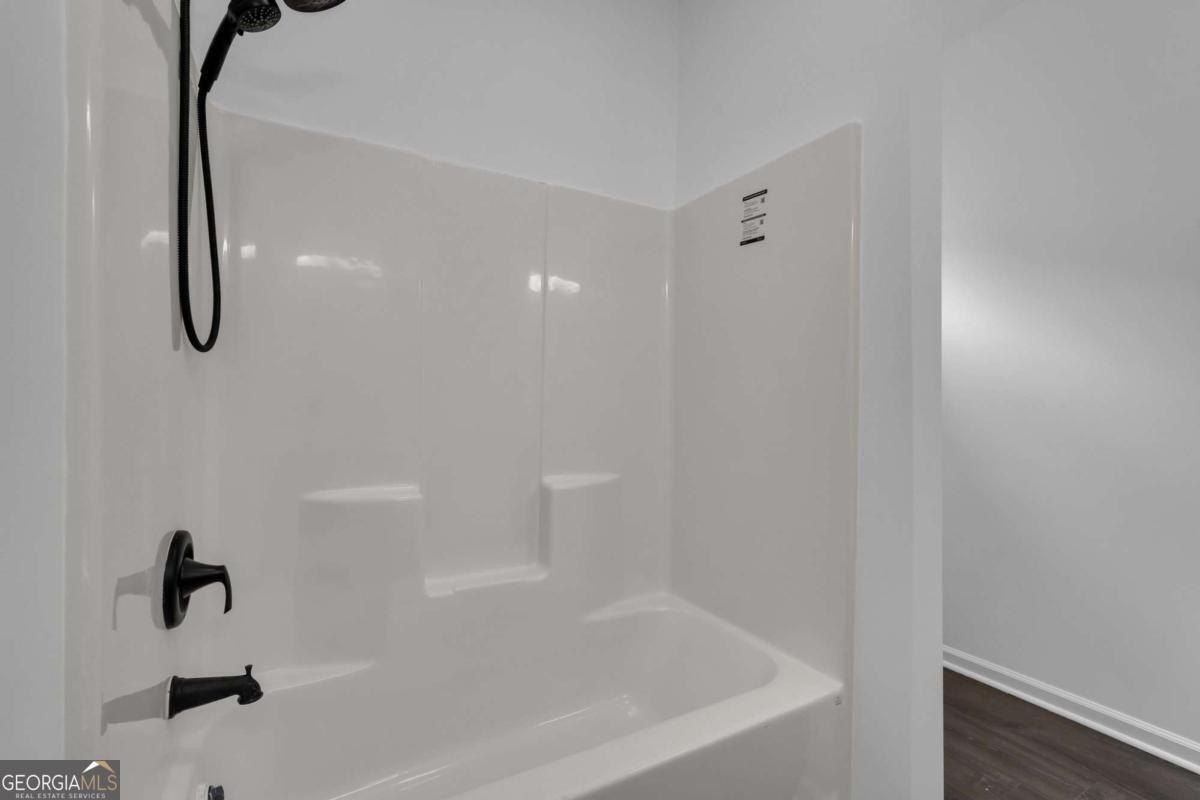 124 Wright Street. Savannah, GA 31408