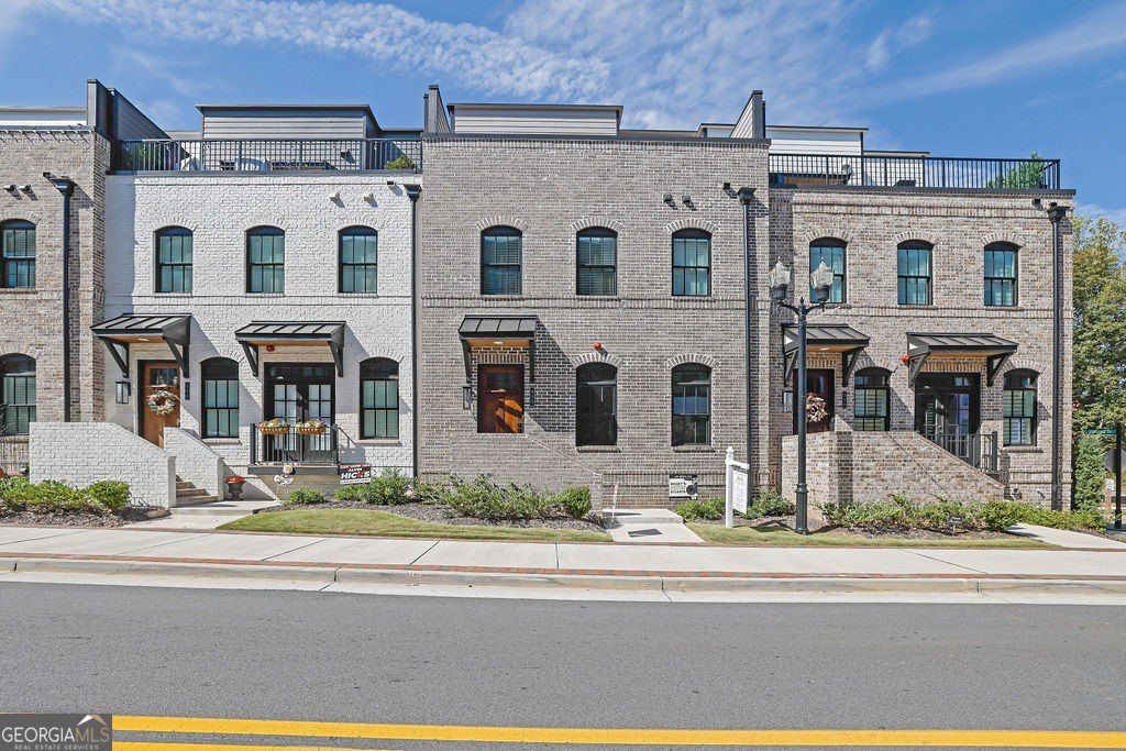 332 Sugarview Road Unit 16. Sugar Hill, GA 30518