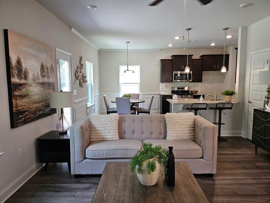 203 Vineyard Walk. Carrollton, GA 30117