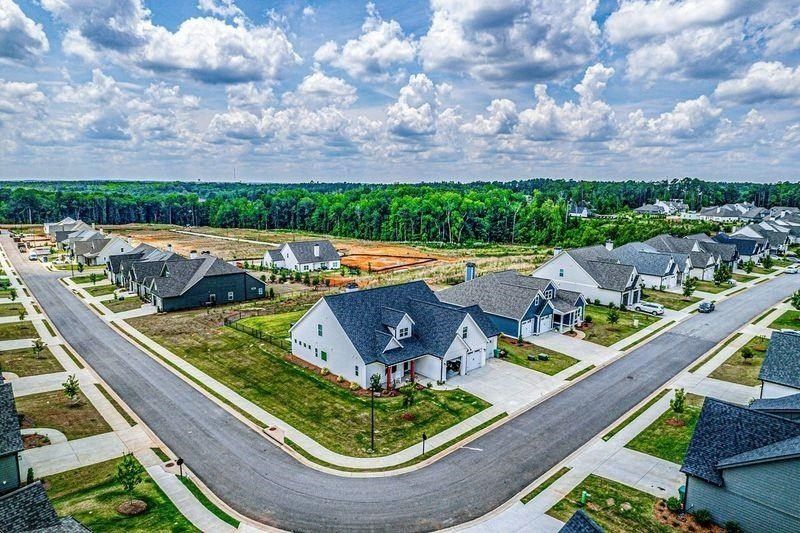 1560 Legend Dr. Greensboro, GA 30642