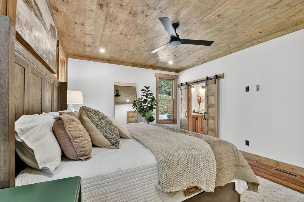 1204 Settlers Ridge Road. Ellijay, GA 30540