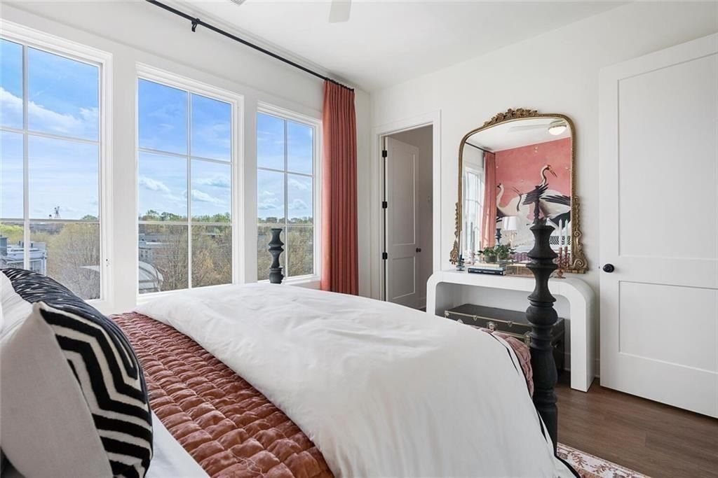 989 Bibbs Circle. Atlanta, GA 30318