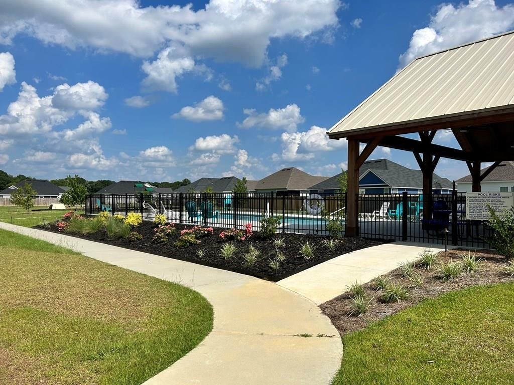 358 Barry Field Circle. Hahira, GA 31632