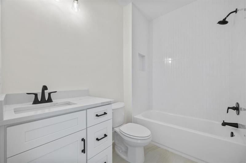 611 Foster Park Lane. Madison, GA 30650