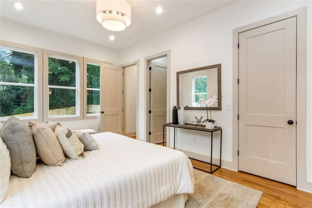 1156 Oakland Drive Sw. Atlanta, GA 30310