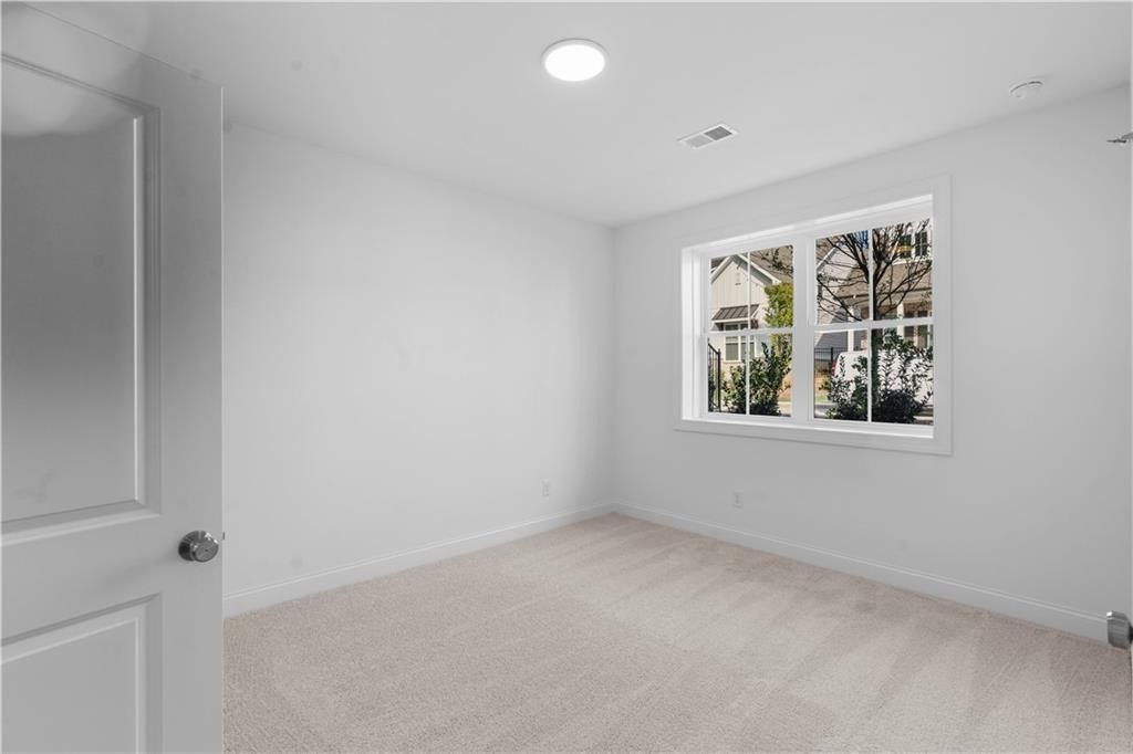 2772 Evanshire Avenue Unit 106. Duluth, GA 30096