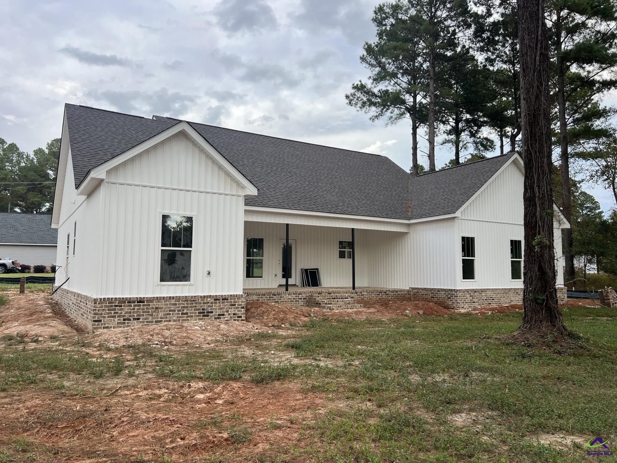 110 Chestnut Dr. Cochran, GA 31014