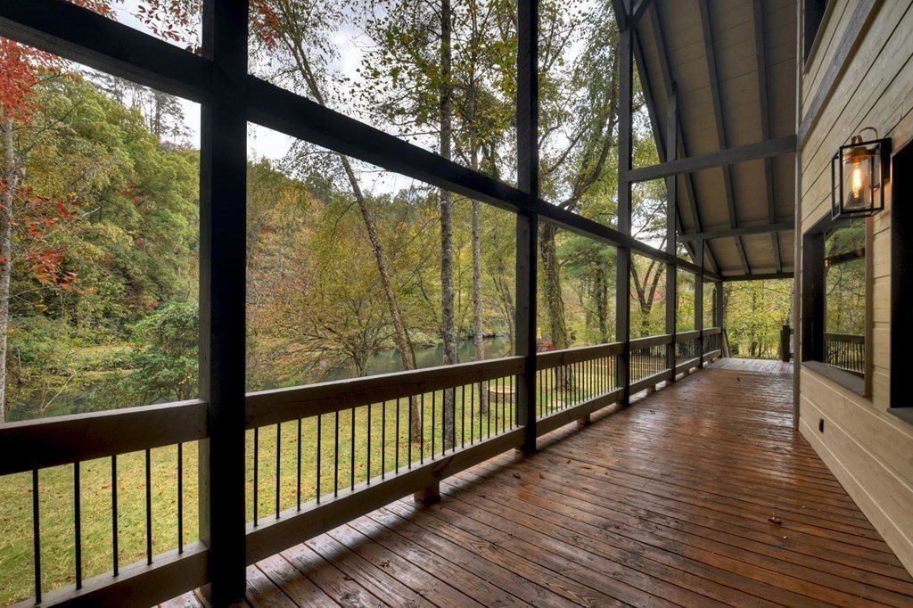 577 Blackberry. Mineral Bluff, GA 30559