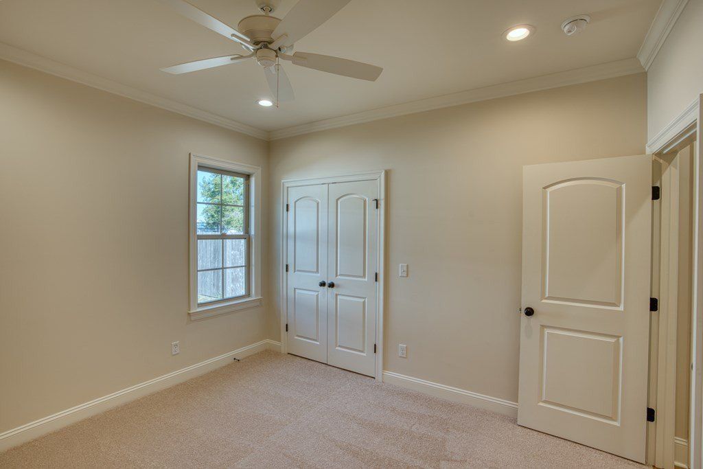 5627 School House Pond Rd. Lake Park, GA 31636