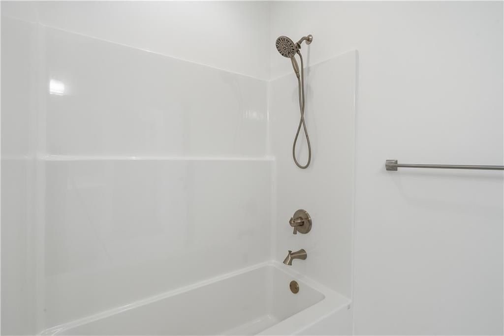 217 Sweetwater Blvd. Brunswick, GA 31525