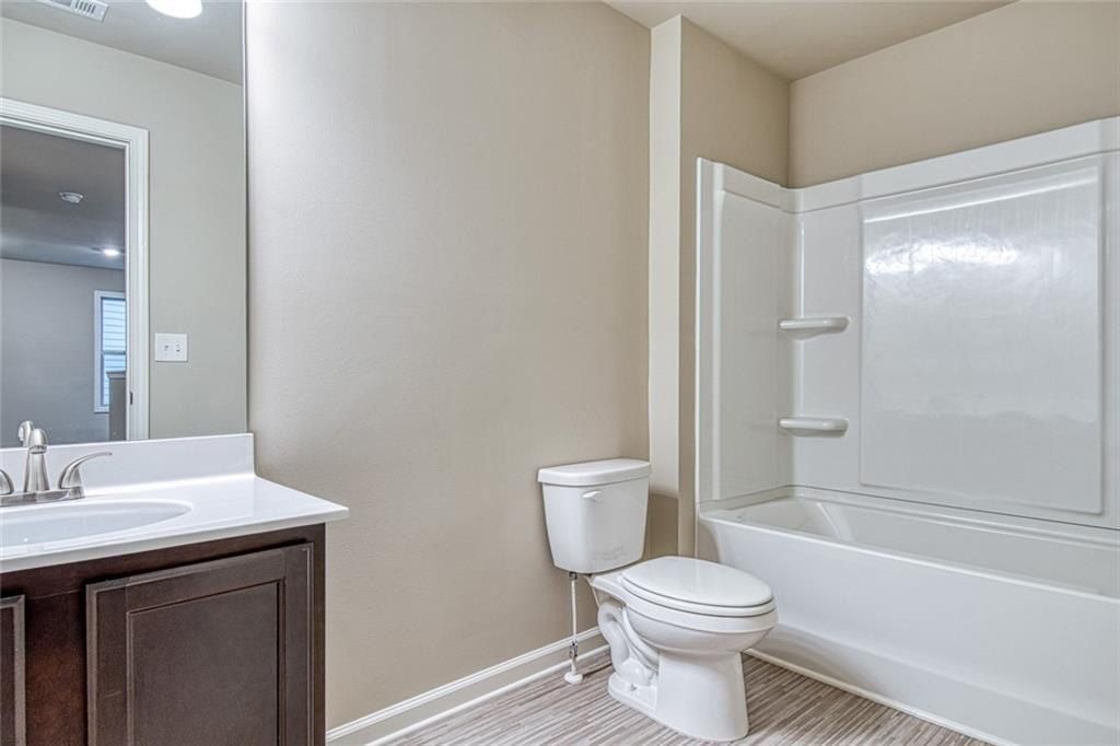 46 Avian Way. Auburn, GA 30011