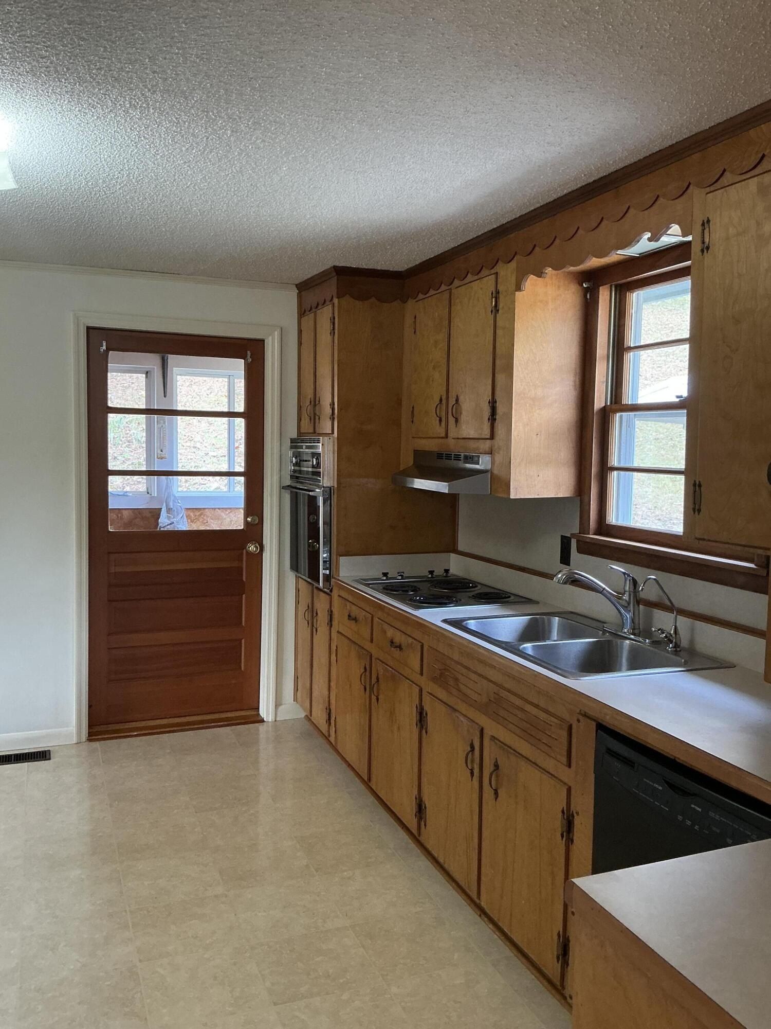 5602 B Hwy 95. Rock Spring, GA 30739