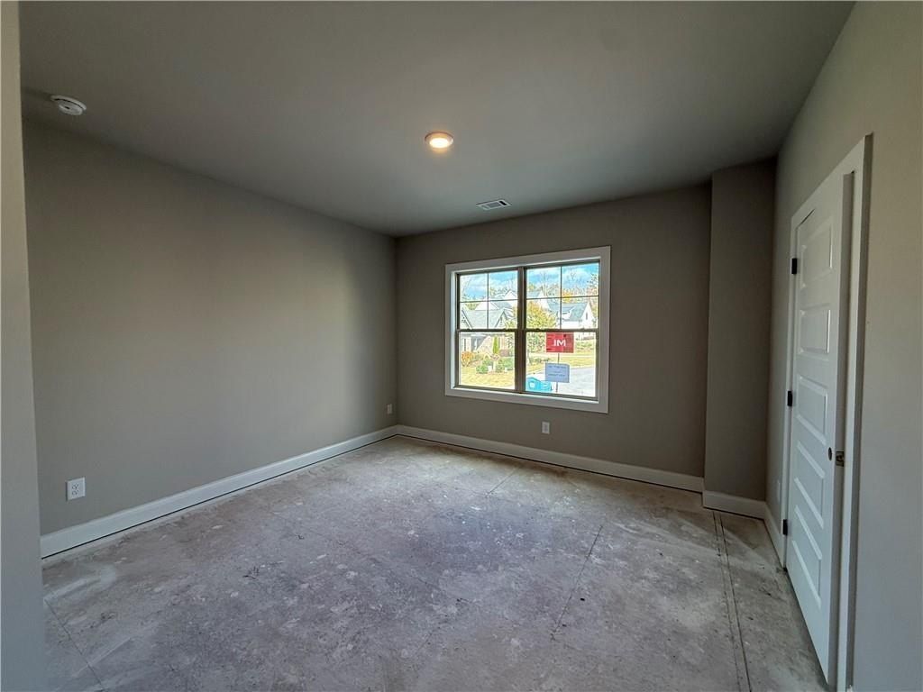 6075 Fairway Park Lane. Jefferson, GA 30549