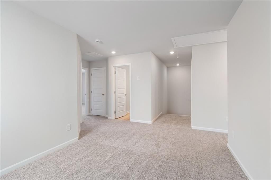 61 Avian Way. Auburn, GA 30011