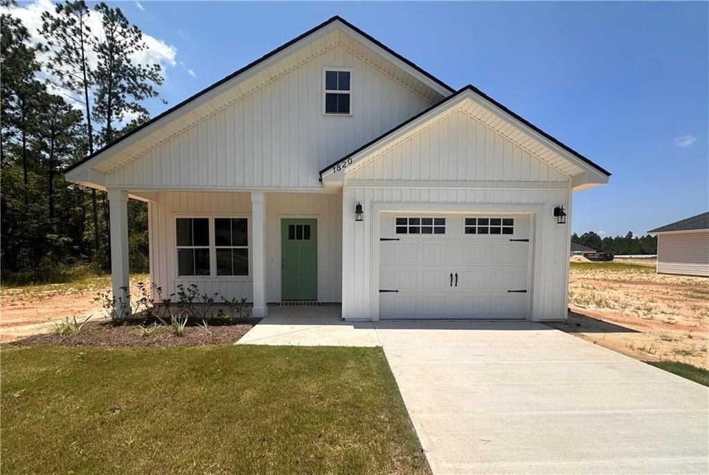 1820 S Palm Street. Jesup, GA 31546