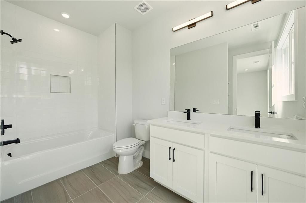 2206 Carlton Court. Atlanta, GA 30318