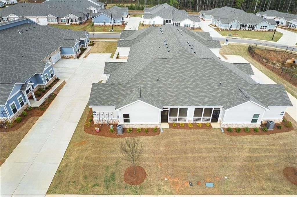 3908 Shelleydale Drive. Powder Springs, GA 30127