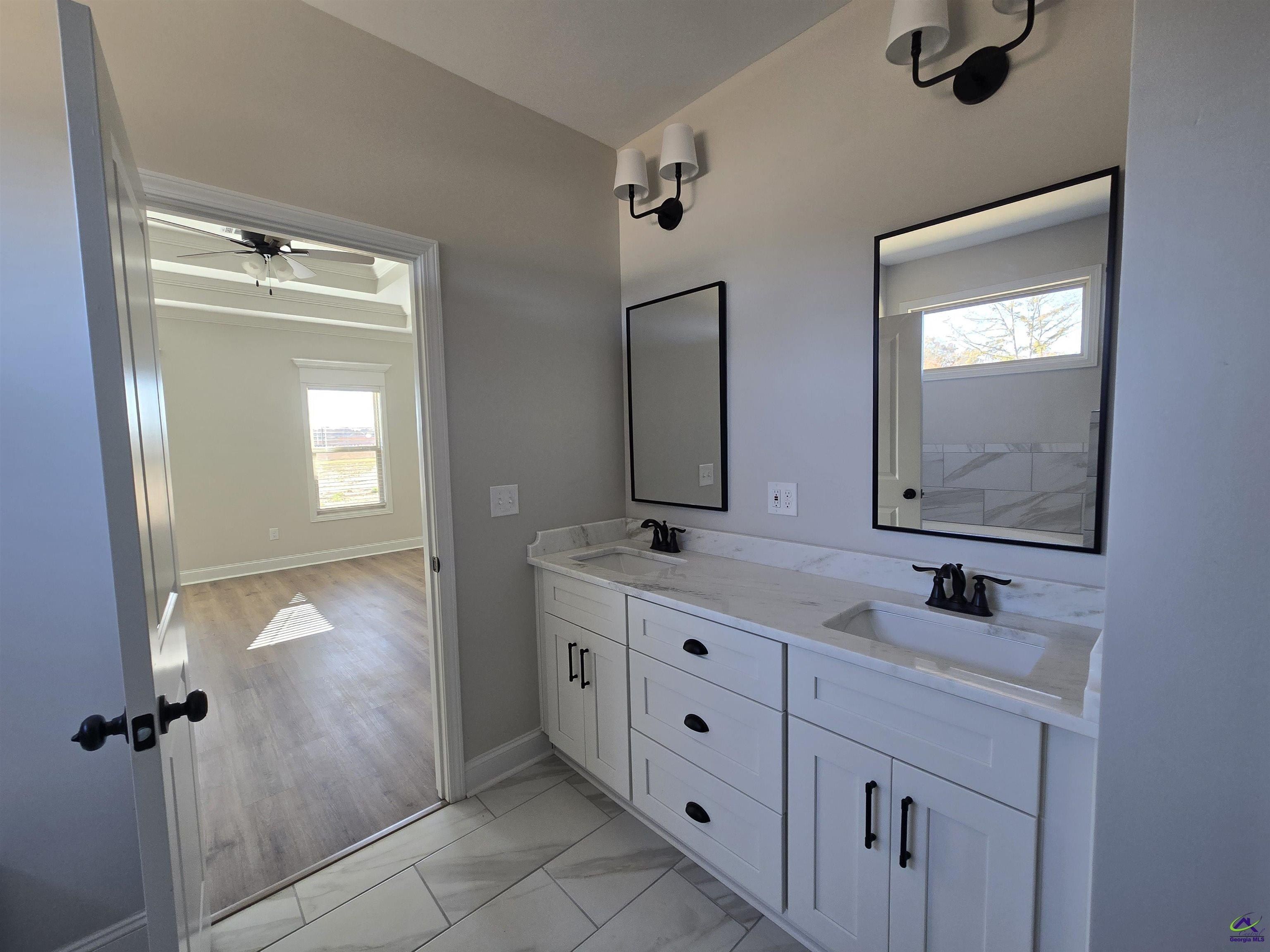 211 Serenity Court. Byron, GA 31008