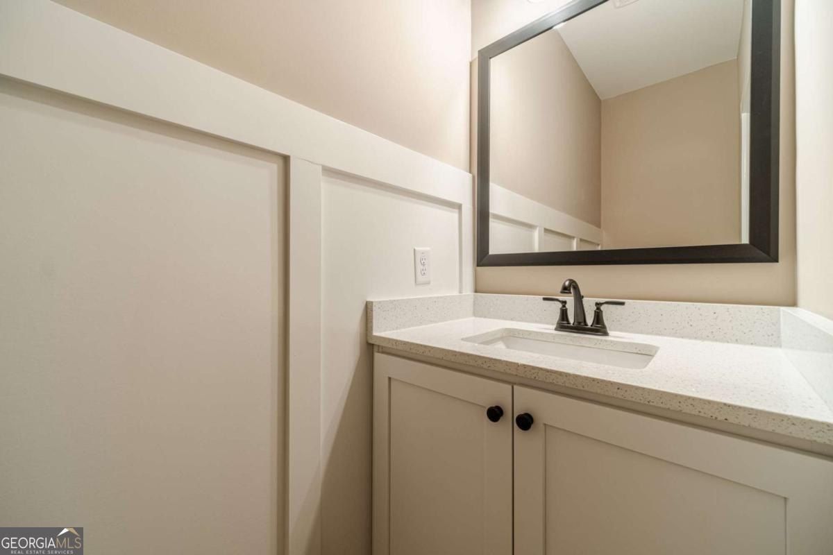 327 Pine Circle. Monroe, GA 30655